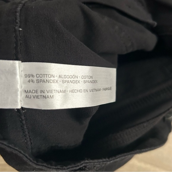 New Supplies by Unionbay Black Shorts | Size 10 - Picture 5 of 5